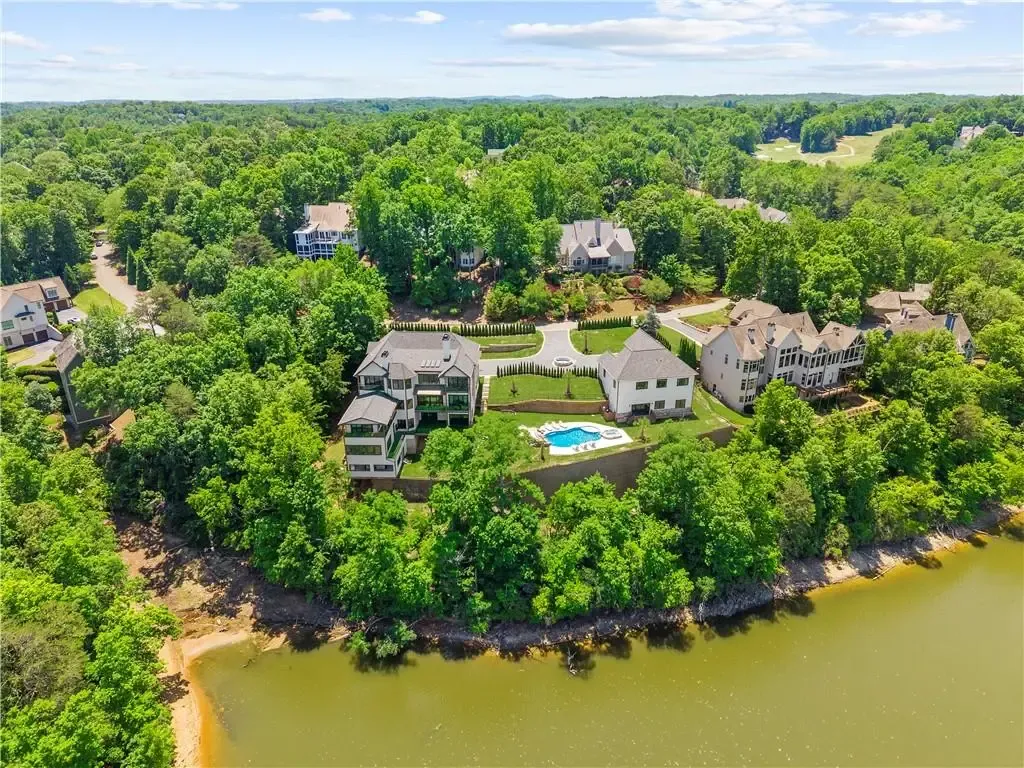 Lake Lanier Family Compound